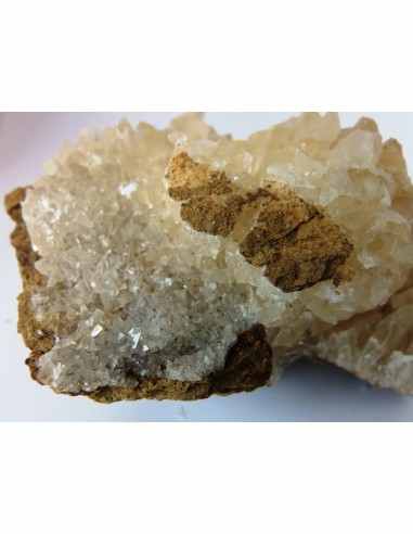 Calcite, fluorite dore cristallisé forme oiseaux