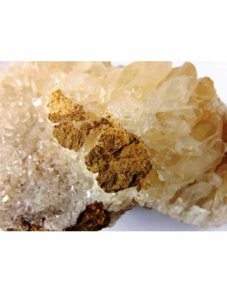 Calcite, fluorite dore cristallisé forme oiseaux Calcite, fluorite dore cristallisé forme oiseaux