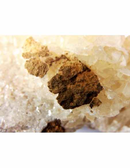 Calcite, fluorite dore cristallisé forme oiseaux Calcite, fluorite dore cristallisé forme oiseaux