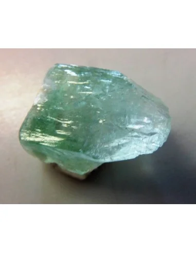Apophyllite verte percé
