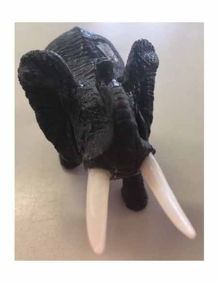 Elephant en Astrophyllite