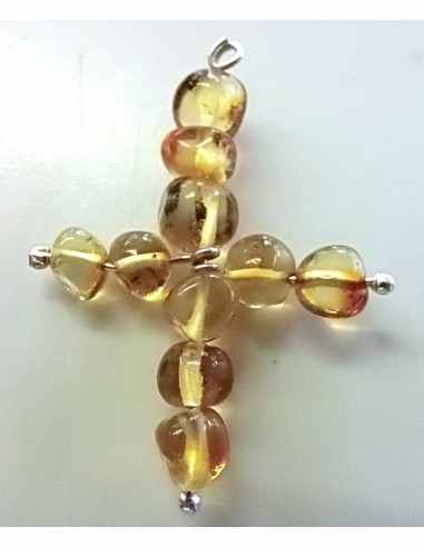 Croix en ambre