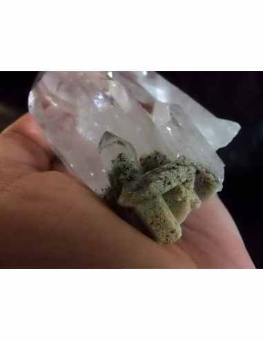 Quartz fantome vert geode 8cm