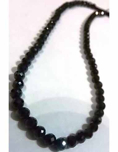 Collier Spinelle noire 47mm