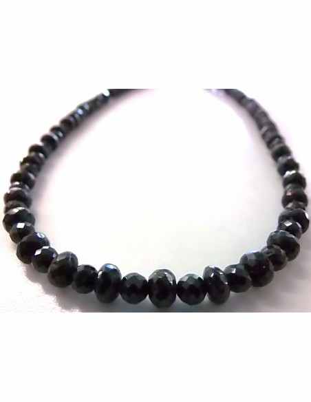 Spinelle noire collier 47 et 30mm Spinelle noire collier 47 et 30mm