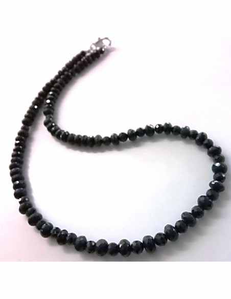 Spinelle noire collier 47 et 30mm Spinelle noire collier 47 et 30mm