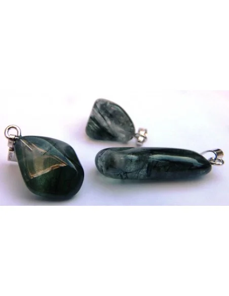 Actinolite en pendentif Actinolite en pendentif