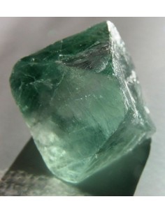 Fluorite, fluorine tetaedre mineral 2