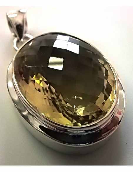 Pendentif Topaze dore Pendentif Topaze dore