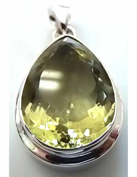 Pendentif en Topaze dore Pendentif en Topaze dore