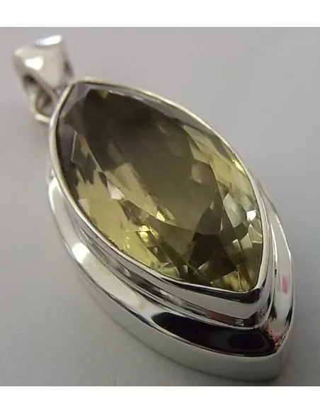 Topaze doré monté en argent Topaze doré monté en argent