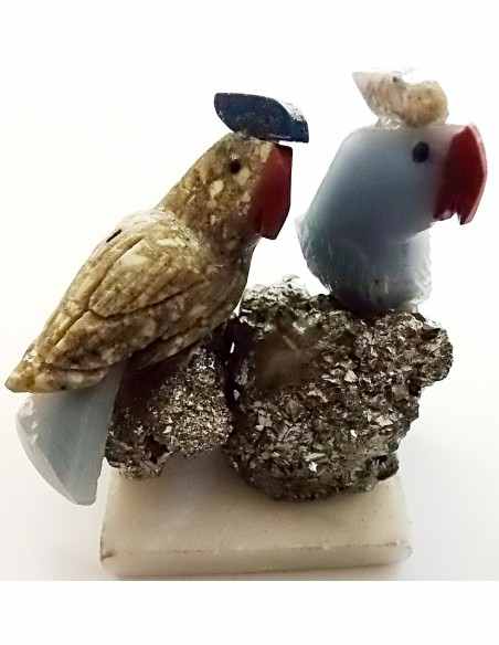 Deux oiseaux  en pierre