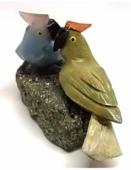 Deux oiseaux  en pierre