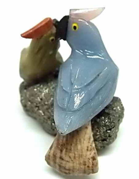 Deux oiseaux  en pierre