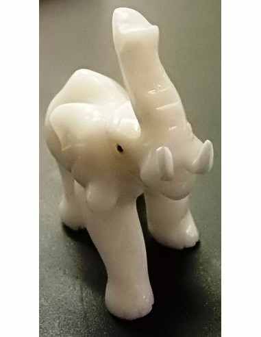 Elephant en agate blanche