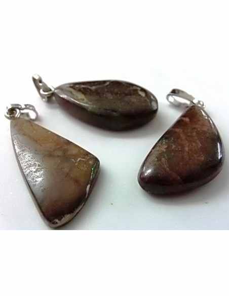 Tantalite, Opale pendentif