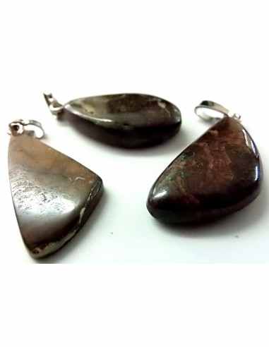 Tantalite, Opale pendentif