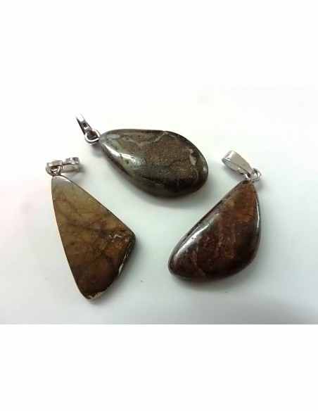 Tantalite, Opale pendentif