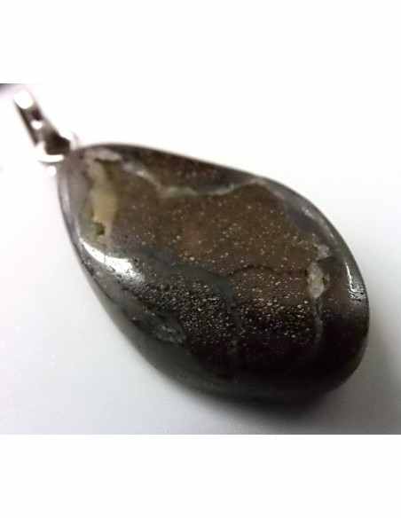 Tantalite, Opale pendentif