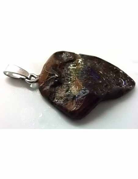 Tantalite, Opale pendentif