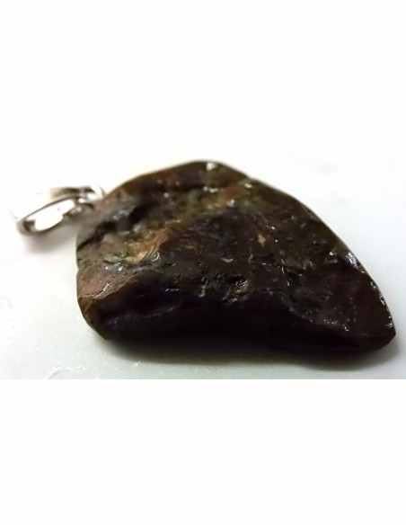 Tantalite, Opale pendentif