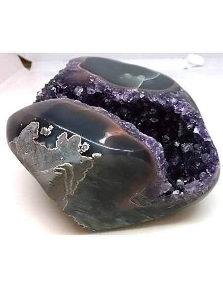 Magnifique Geode amethyste sur agate