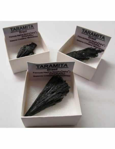 Taramite mineral