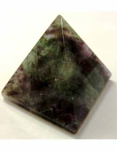 Fluorite pyramide 39mm