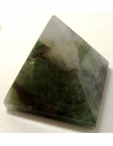 Fluorite pyramide 39mm