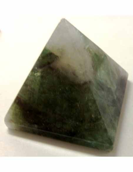 Fluorite pyramide 39mm