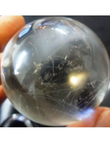 Sphere en quartz aux rutiles Sphere en quartz aux rutiles