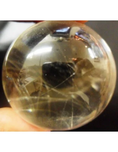 Sphere en quartz aux rutiles