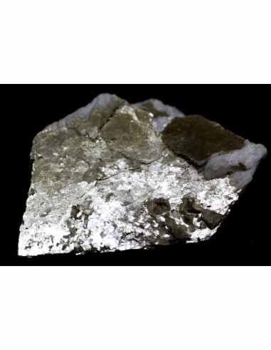 Clevelandite et Mica mineral