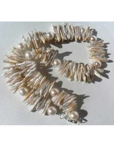 Collier en perle Biwa 