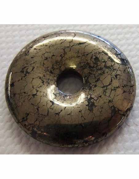 PI Chinois en Nuumite dans pyrite 30mm PI Chinois en Nuumite dans pyrite 30mm