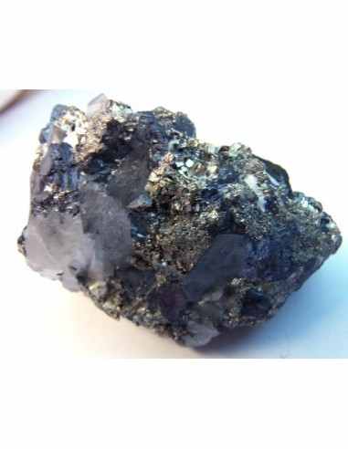 polybasite-avec pentladite cristallisee