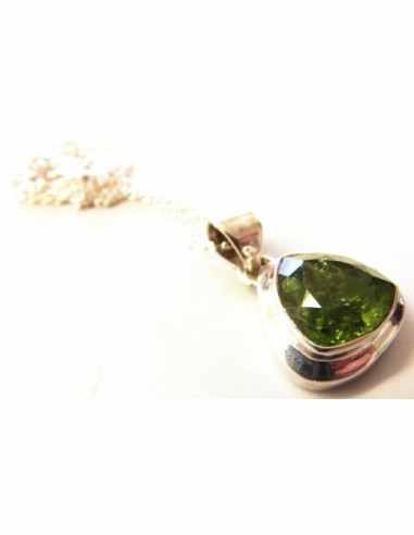 Péridot pendentif papillon argent