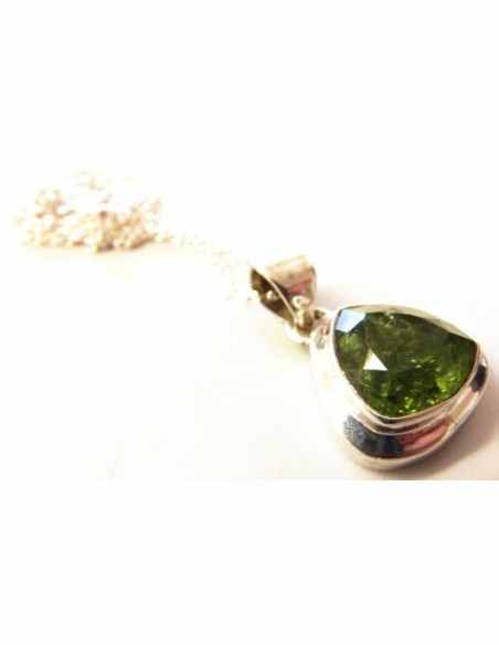 Péridot pendentif papillon argent