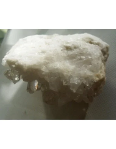 Quartz aurora en géode