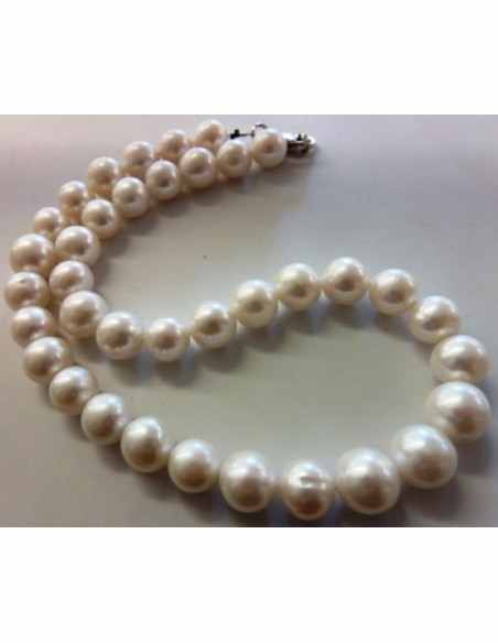 Collier perles blanches 10 a 12mm Collier perles blanches 10 a 12mm