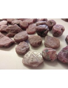 Rubis brut Tanzanie 5 a 14g 2