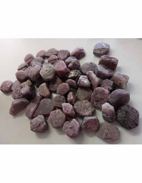 Rubis brut Tanzanie 5 a 14g Rubis brut Tanzanie 5 a 14g