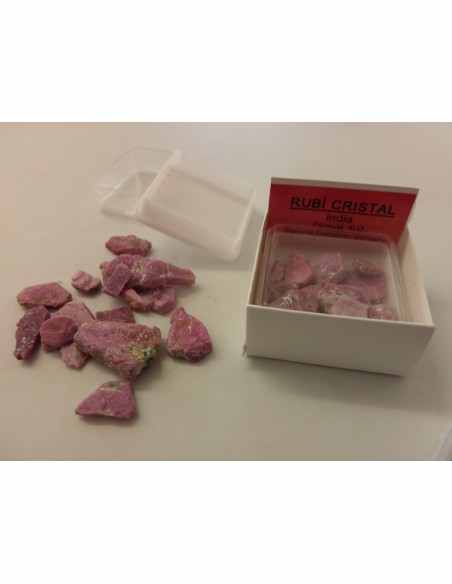 Boite avec 10 à 15 rubis Inde