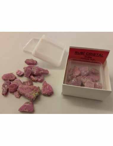 Boite avec 10 à 15 rubis Inde