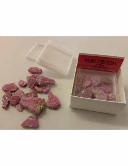 Boite avec 10 à 15 rubis Inde