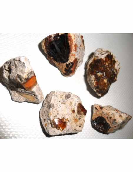 Opale de feu brut sur gangue Opale de feu brut sur gangue