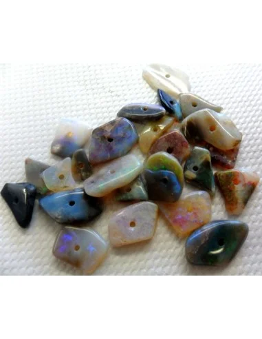 Opale noble pierres percées