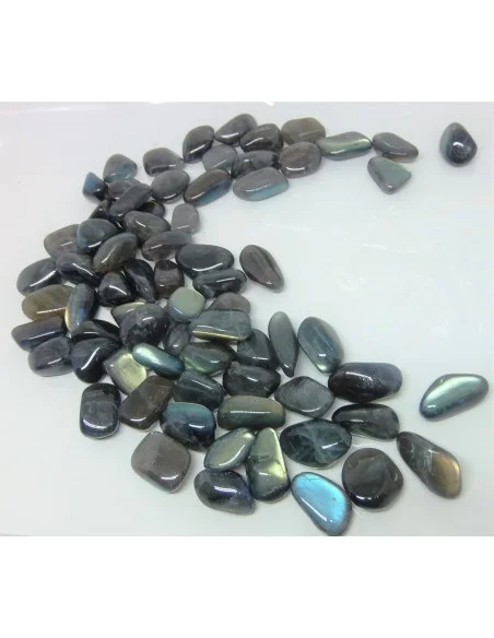 Labradorite polis Labradorite polis