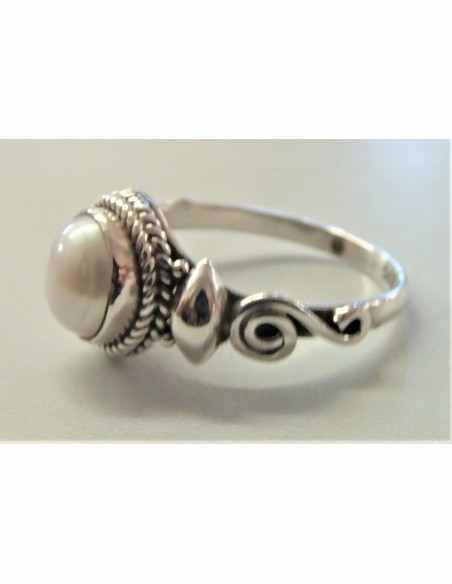 Bague perle blanche 5mm