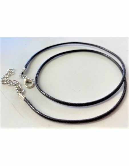 Cordon en cuir avec fermoir en metal